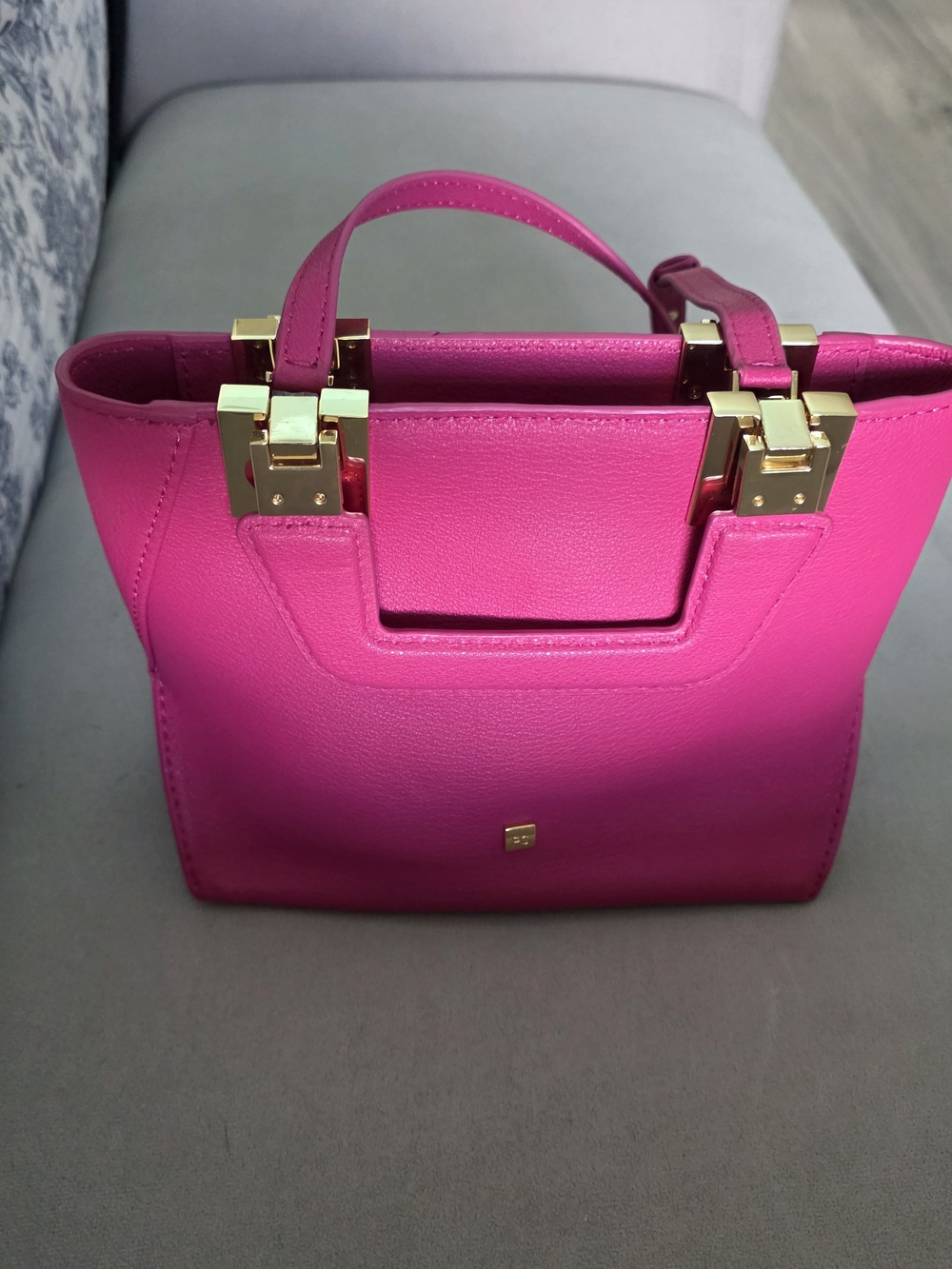 Fuchsia Structured Top-Handle Tote with Gold Hardware PURIFICACION GARCIA